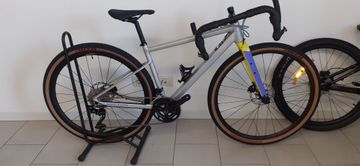 Bmc Urs Two 2025 Road & Gravel usato, Grigio chiaro — immagine 5 di 8