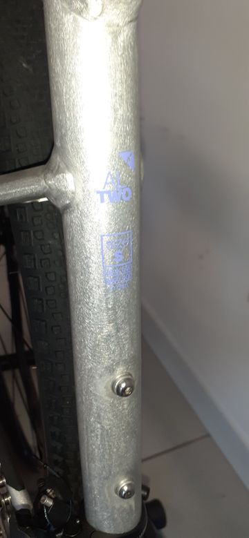 Bmc Urs Two 2025 Road & Gravel usato, Grigio chiaro — immagine 8 di 8