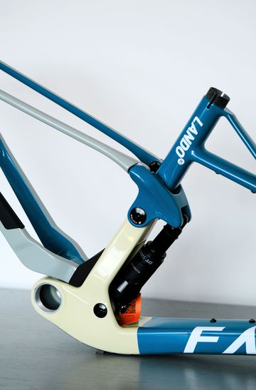 Used Factor LANDO XC 2023 Frameset 2023 Mountainbike, White, 29 — image 9 of 16