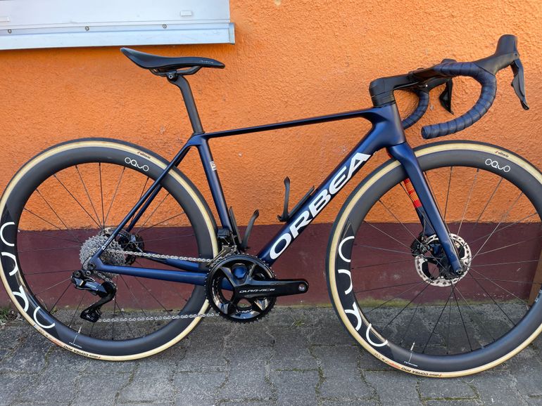 Used Orbea ORCA M10iLTD PWR 2024 2024 Road & Gravel, Blau — image 1 of 10