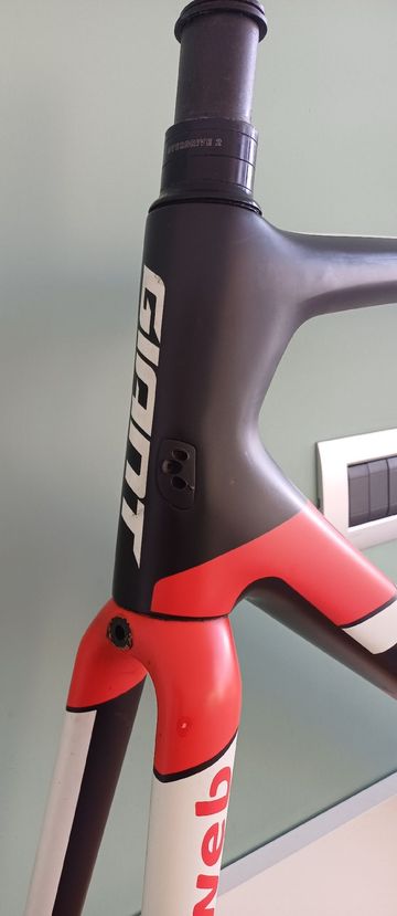 Käytetty Giant TCR Advanced Pro Team 2018 Frameset 2018 Road & Gravel — kuva 4 / 12