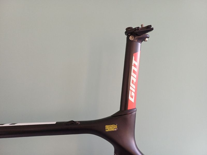 Käytetty Giant TCR Advanced Pro Team 2018 Frameset 2018 Road & Gravel — kuva 9 / 12