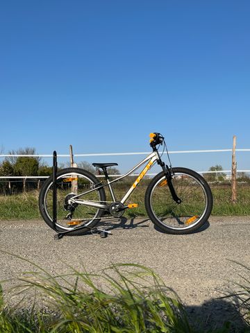 Used Trek Precaliber 24 8-speed Suspension 2026 2026 Kids & Youth