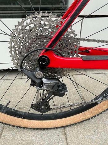 Used Canyon Exceed CF 5 2022 2022 Mountainbike, Red, 29 — image 4 of 10