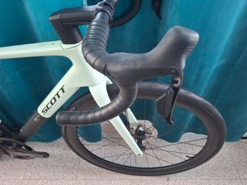 Tweedehands Scott Addict RC Shimano 105 Di2 2026 Road & Gravel — afbeelding 6 van 9
