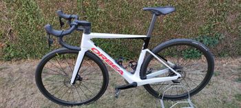 Used Orbea ORCA M31eLTD PWR 2022 2022 Road & Gravel, White — image 1 of 5