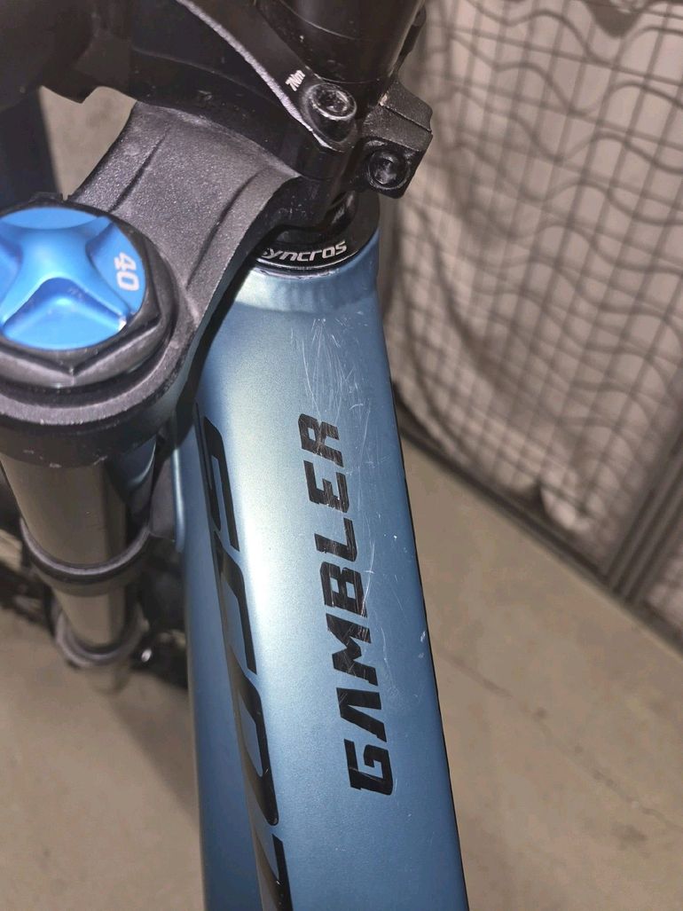 Brugt Scott Gambler 910 2024 2024 Mountainbike — billede 16 af 16