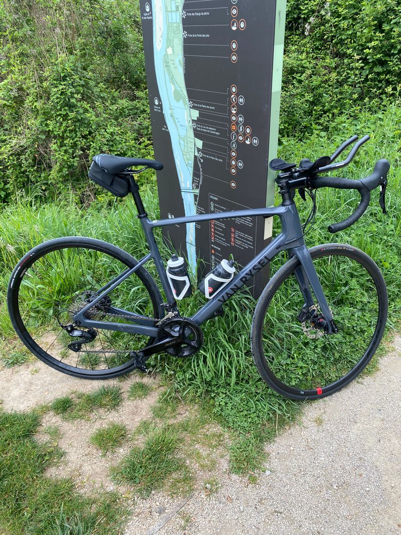 Použité Van rysel Endurance Rennrad NCR CF Shimano 105 Blau 2025 2025 Road & Gravel