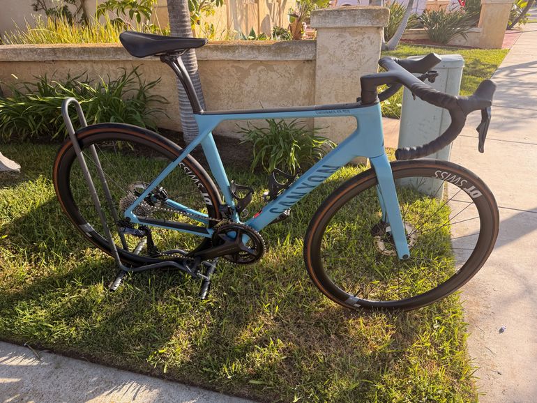 Used Canyon Endurace CF SLX 8 Di2 Aero 2024 2024 Road & Gravel, Blue — image 2 of 14
