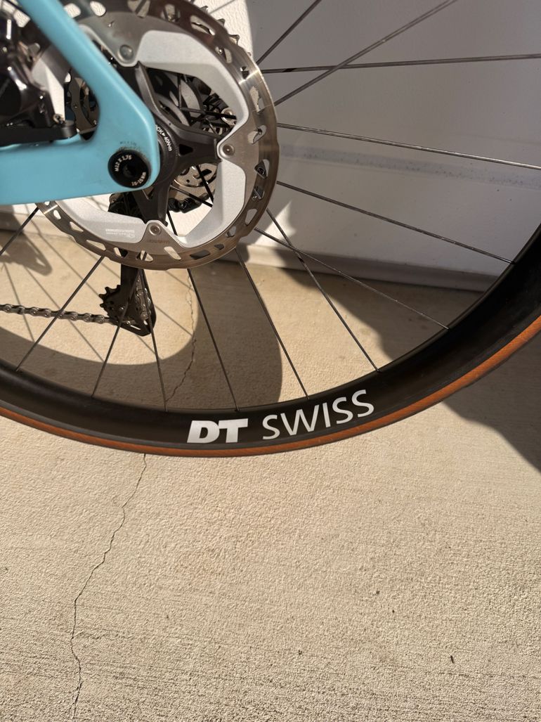 Used Canyon Endurace CF SLX 8 Di2 Aero 2024 2024 Road & Gravel, Blue — image 12 of 14