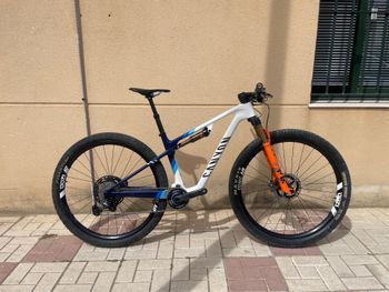 Canyon, Lux World Cup CFR Team 2023