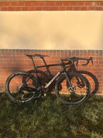Sensa, Sensa Giulia GF Shimano 105Di2