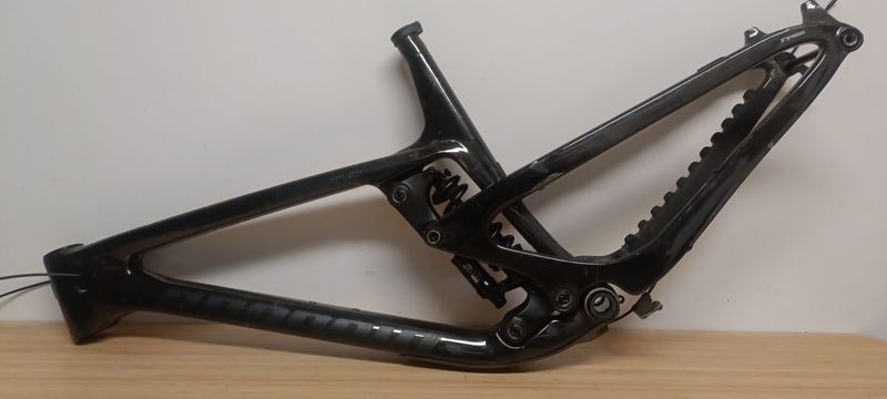 Gebrauchtes Propain TYEE 5 CF 27.5 Size L Frameset 2021 Mountainbike, Schwarz — Bild 2 von 3