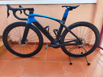 Gebrauchtes Trek Madone SL 7 2021 2021 Road & Gravel, Schwarz — Bild 2 von 13