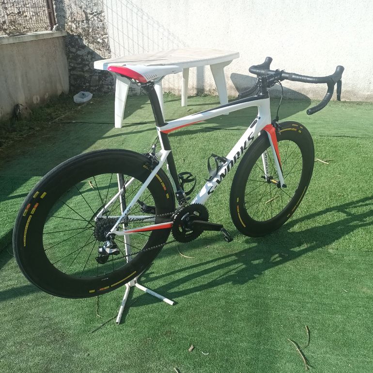 Used Specialized S-Works Tarmac Dura-Ace 2017 2017 Road & Gravel, Rot — image 2 of 3