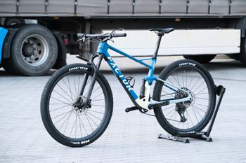 Used Factor LANDO SRAM XX1 Eagle AXS 2023 Mountainbike, Blau — image 11 of 33