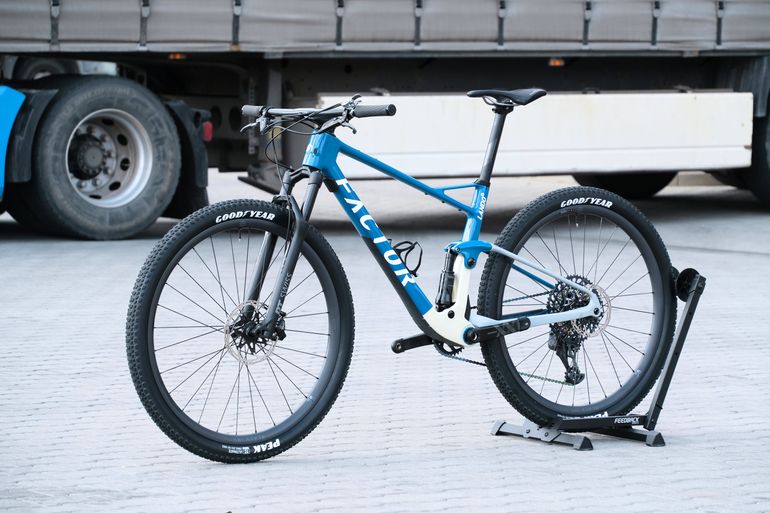 Used Factor LANDO SRAM XX1 Eagle AXS 2023 Mountainbike, Blau — image 11 of 33