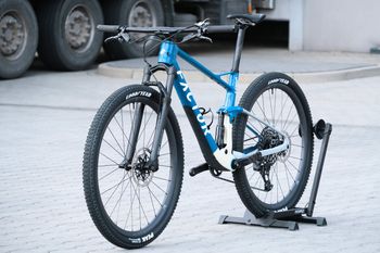 Used Factor LANDO SRAM XX1 Eagle AXS 2023 Mountainbike, Blau — image 21 of 33