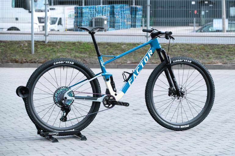 Used Factor LANDO SRAM XX1 Eagle AXS 2023 Mountainbike, Blau — image 24 of 33