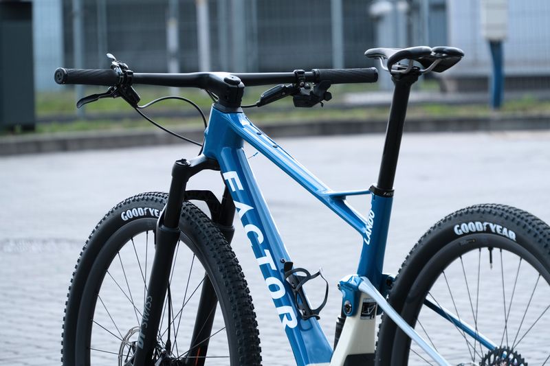 Used Factor LANDO SRAM XX1 Eagle AXS 2023 Mountainbike, Blue — image 22 of 33