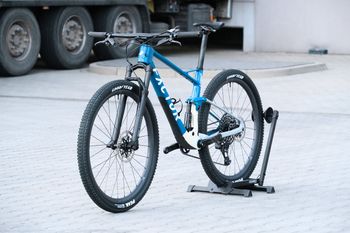 Used Factor LANDO SRAM XX1 Eagle AXS 2023 Mountainbike, Blau — image 12 of 33