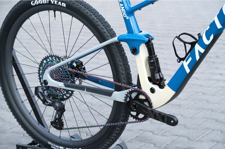 Used Factor LANDO SRAM XX1 Eagle AXS 2023 Mountainbike, Blau — image 9 of 33