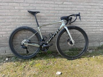 Brugt Giant Defy Advanced SL 1 2024 2024 Road & Gravel — billede 1 af 5