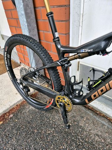 Used Lapierre XRM 75th 2022 2022 Mountainbike, Black, 29 — image 5 of 11