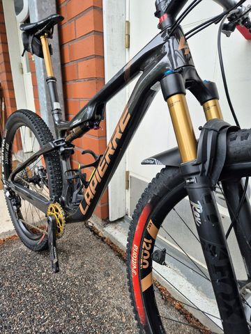 Used Lapierre XRM 75th 2022 2022 Mountainbike, Black, 29 — image 6 of 11