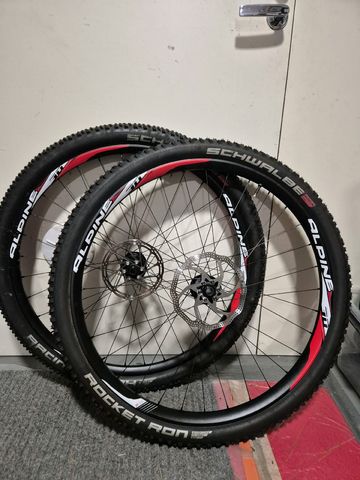 Used Lapierre XRM 75th 2022 2022 Mountainbike, Black, 29 — image 10 of 11