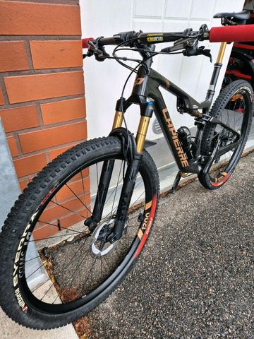Used Lapierre XRM 75th 2022 2022 Mountainbike, Black, 29 — image 7 of 11