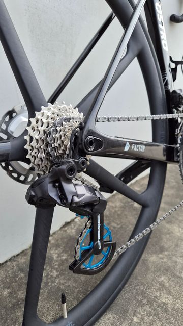 Used Factor Ostro VAM Custom 2024 Road & Gravel, Black — image 3 of 5