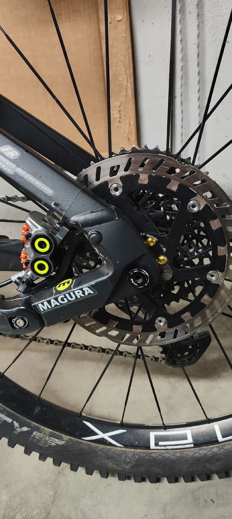 Haibike Nduro 8 Freeride 2024 2024 Mountainbike usato, Grigio chiaro — immagine 8 di 20