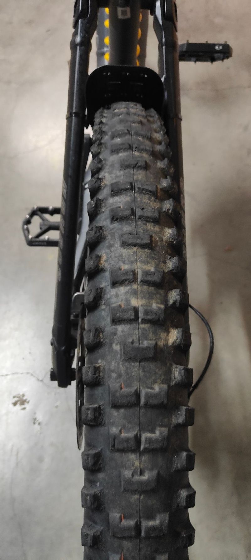 Haibike Nduro 8 Freeride 2024 2024 Mountainbike usato, Grigio chiaro — immagine 19 di 20