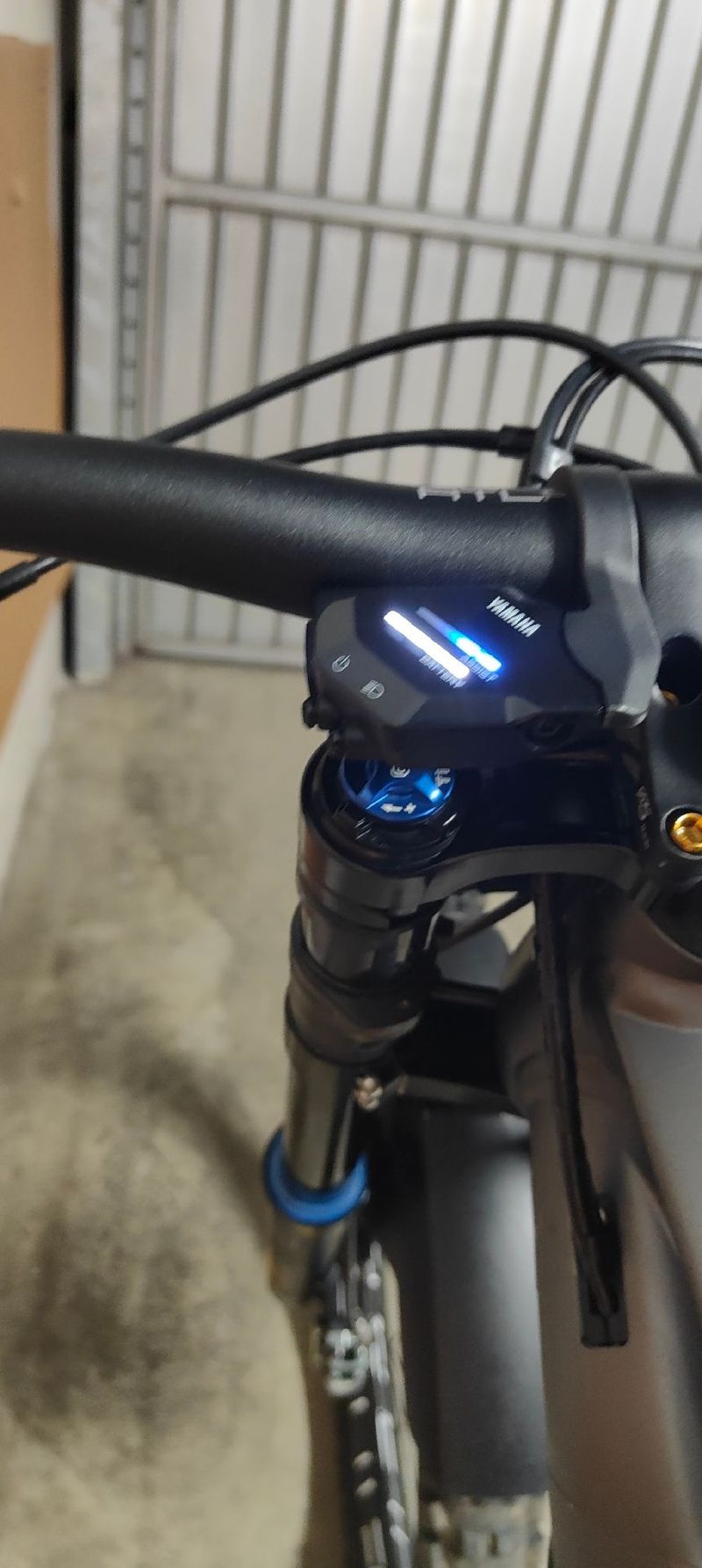 Haibike Nduro 8 Freeride 2024 2024 Mountainbike usato, Grigio chiaro — immagine 7 di 20