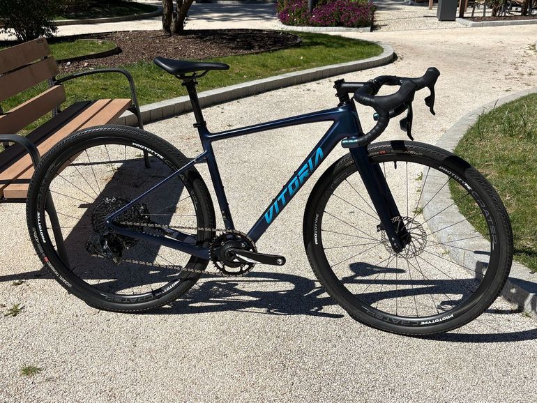Used Vitoria Vitoria Custom SRAM GX Eagle AXS 2023 Road & Gravel — image 1 of 8