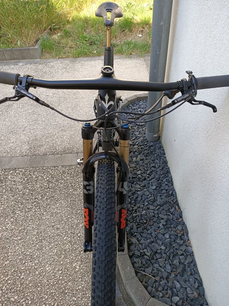 Used Wilier Urta SLR SRAM XX SL EAGLE AXS T-TYPE 1X12S 2025 2025 Mountainbike, Black, 29 — image 8 of 10