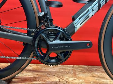 Used BMC Teammachine R Shimano Ultegra Di2 2027 Road & Gravel, Black — image 2 of 9