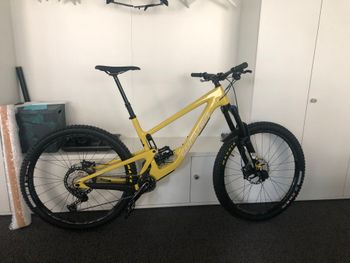 Santa Cruz, Megatower XT Coil / Carbon C / 29 2021