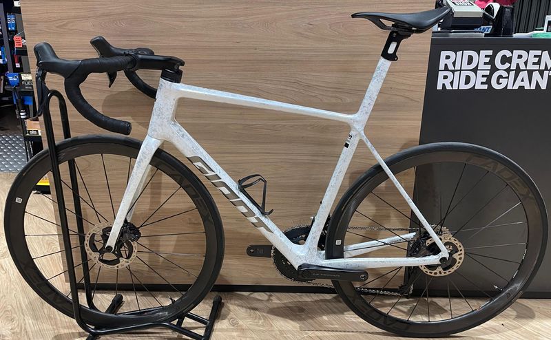 Gebrauchtes Giant TCR Advanced SL 2025 Road & Gravel, Weiß — Bild 12 von 12