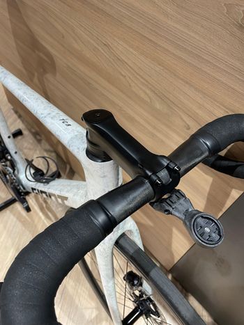 Used Giant TCR Advanced SL 2025 Road & Gravel — image 11 of 12