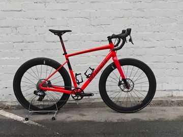 Gebrauchtes Specialized Diverge SRAM Force eTap AXS 2022 Road & Gravel, Rot — Bild 1 von 12