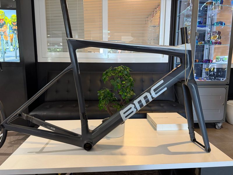 Gebrauchtes BMC Teammachine SLR 01 MOD 2024 Frameset 2024 Road & Gravel, Schwarz — Bild 1 von 5
