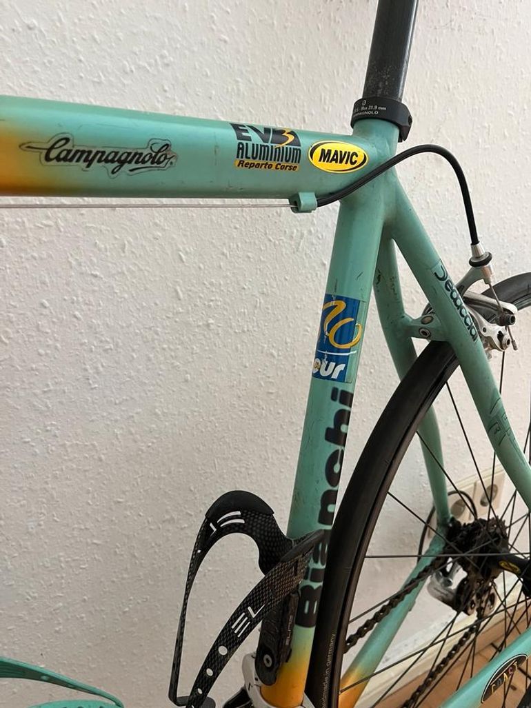 Used Bianchi Bianchi Custom Campagnolo Record 2003 Road & Gravel, Black — image 6 of 14