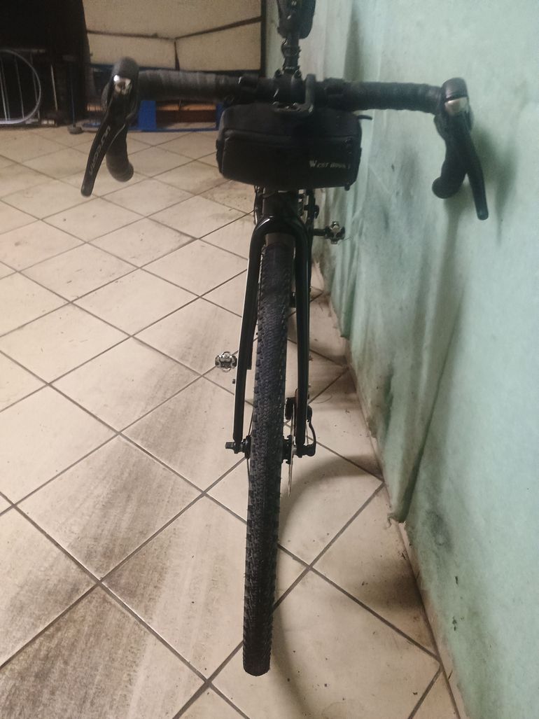 Used CUBE CROSS RACE 2018 2018 Road & Gravel, Black — image 3 of 6
