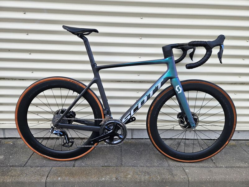 Scott Addict RC Pro 2021 2021 Road & Gravel d'occasion — image 17 sur 17