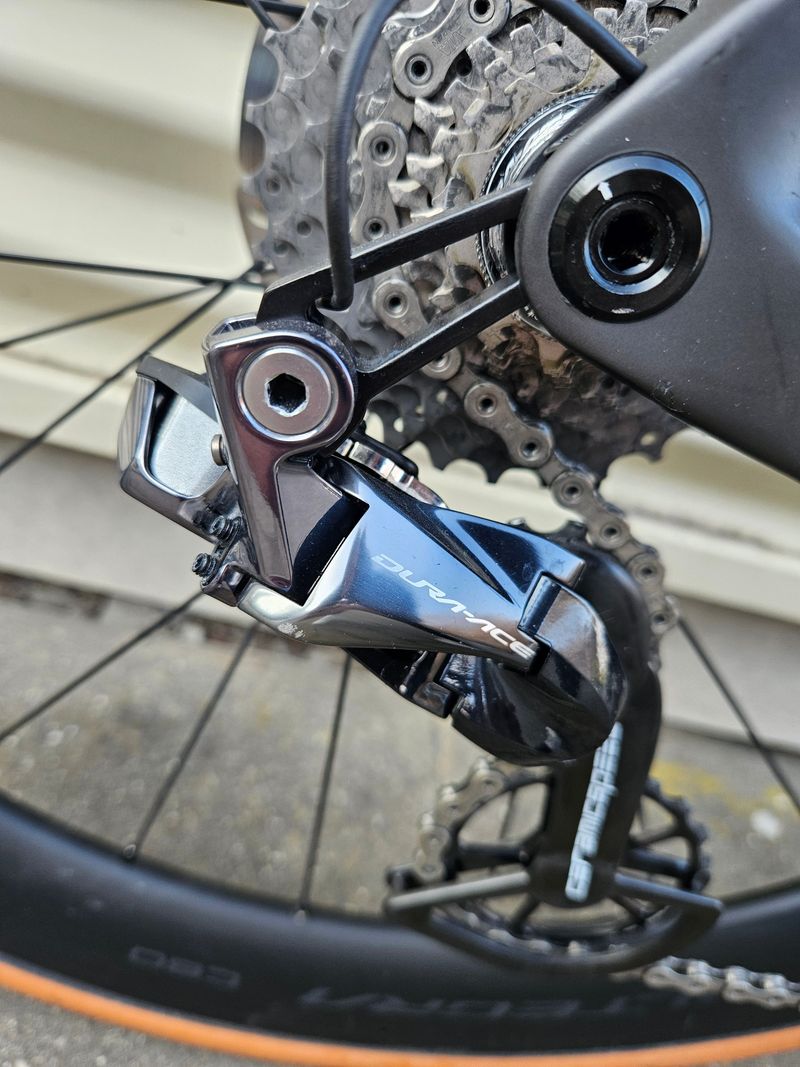 Scott Addict RC Pro 2021 2021 Road & Gravel d'occasion — image 10 sur 17