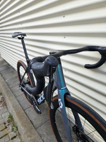 Scott Addict RC Pro 2021 2021 Road & Gravel d'occasion — image 11 sur 17