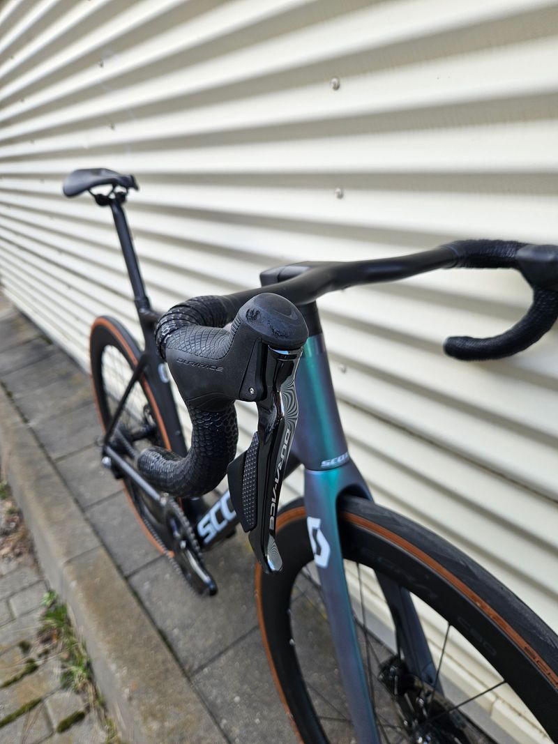 Scott Addict RC Pro 2021 2021 Road & Gravel d'occasion — image 11 sur 17