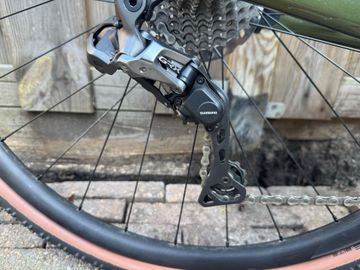 Used Scott Addict Shimano GRX 2023 Road & Gravel, Green — image 7 of 16